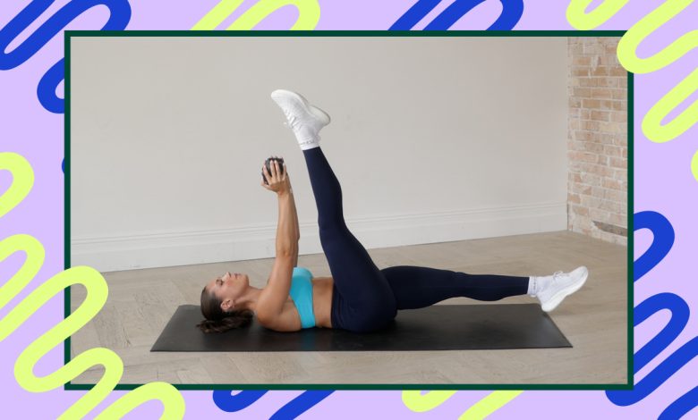 This 25-Minute Glutes and Abs Workout Proves They’re the Perfect Powerhouse Pair