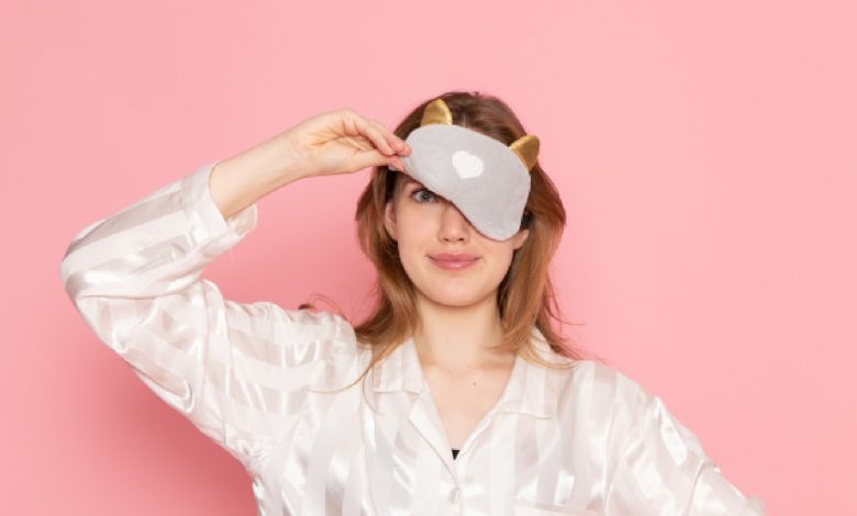 7 benefits of sleep masks to improve your sleep quality