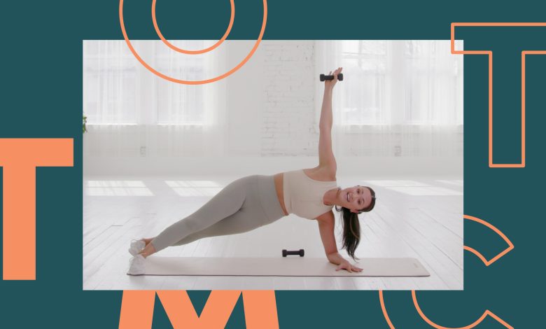 This Core and Upper Body Workout Will Get You On and Off the Mat in 15 Minutes Flat