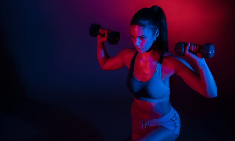 Try These 7 Adjustable Dumbbell Weights to Level-Up Your Home Workouts