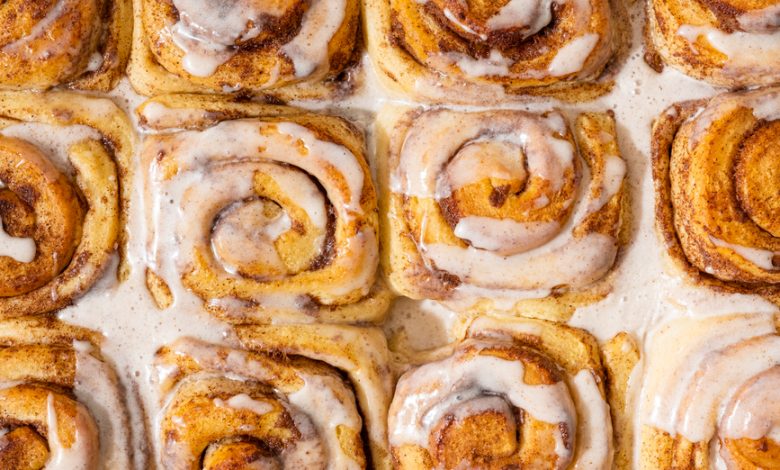 5 Easy-To-Make Anti-Inflammatory Vegan Cinnamon Roll Recipes That Scream ‘Cozy Season’