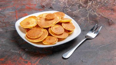 A plate of jaggery pancakes