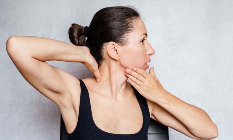 11 exercises for neck pain and stiffness to give you instant relief