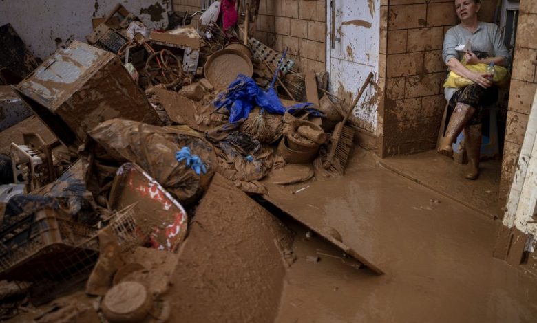 Rubbish build up after Spanish floods leads to health issues as search for missing people continues