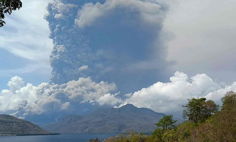 'Stranded': Bali flight chaos after flights grounded due to ash cloud from deadly volcano