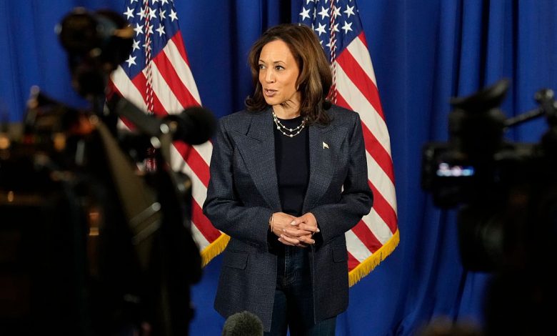 US election: Harris warns voters not to 'fall for' a premature Trump victory claim