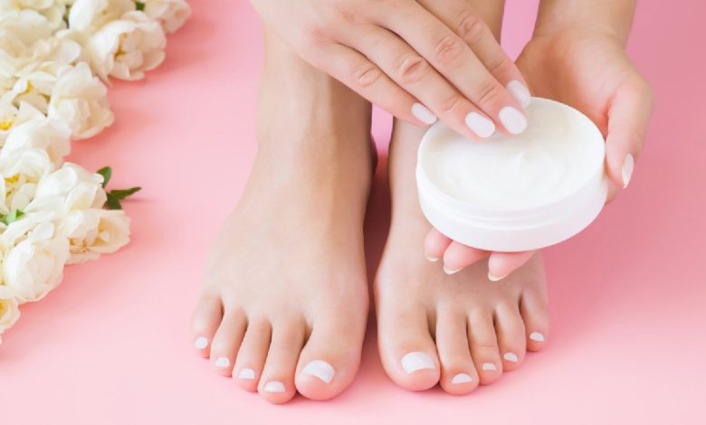 Your go-to buying guide for choosing the right foot cream for cracked heels