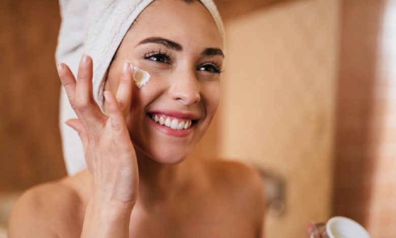 How to pick skincare products for sensitive skin to calm irritation