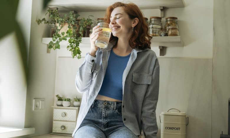 ‘I’m a Gastro-Focused RD, and These Are the 6 Best After-Meal Drinks for Digestion’