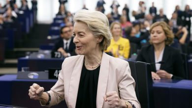 Von der Leyen hands reins to Ribera as health improves