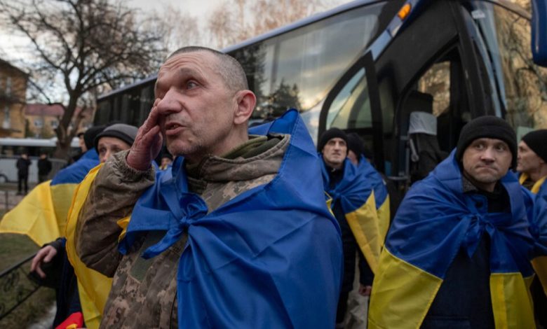 Russia and Ukraine swap hundreds of prisoners of war