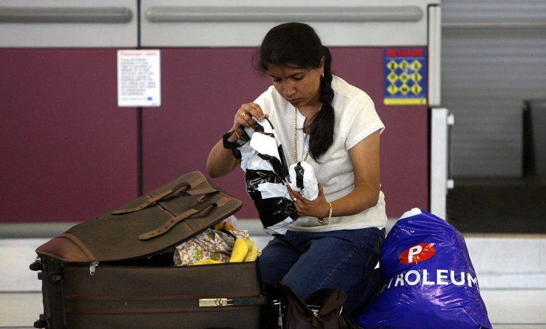 European budget airlines’ hand luggage fees ‘violate EU laws’, say consumer organisations