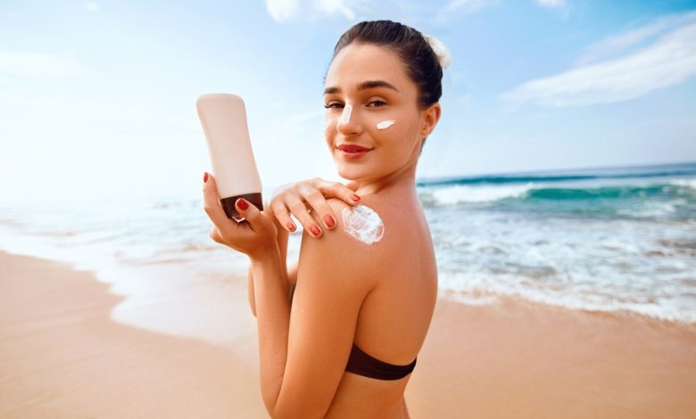 8 high-performance SPF 70 sunscreens to prevent sun damage and tanning