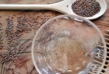 This DIY flaxseed keratin treatment at home is a must-try for shiny hair naturally!