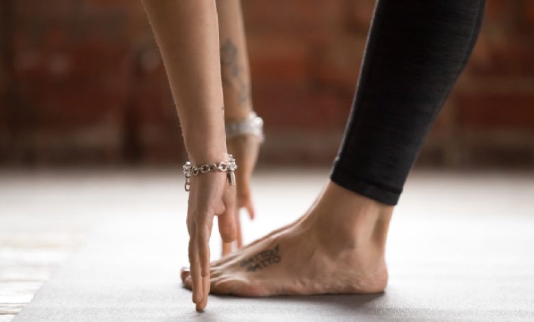 6 expert-approved yoga poses for legs and feet for the ultimate relaxation