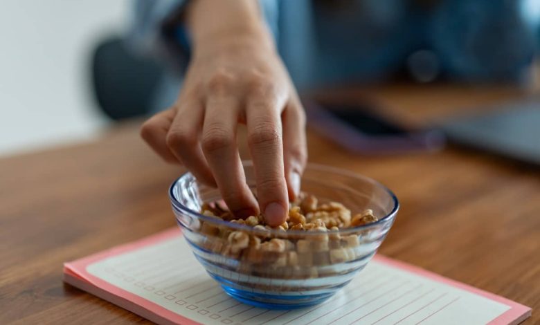 Energy Boosting Snacks: What to Eat When You Are Running Low