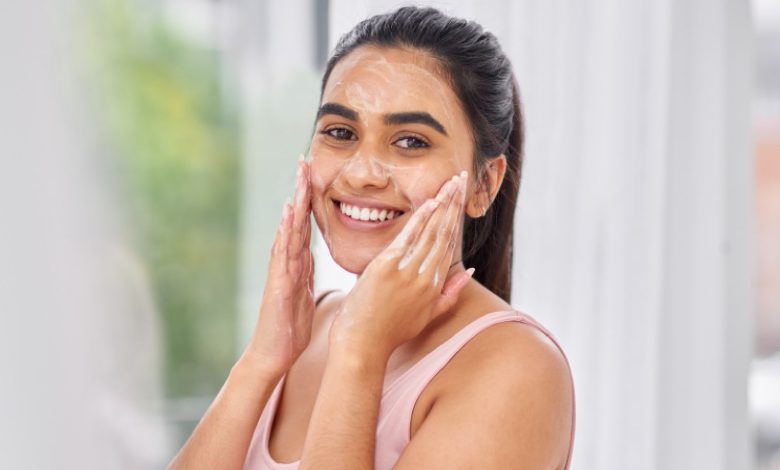 Top 8 face washes for acne-prone skin in 2025: Best deals for clear skin