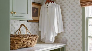 laundry hanging rod