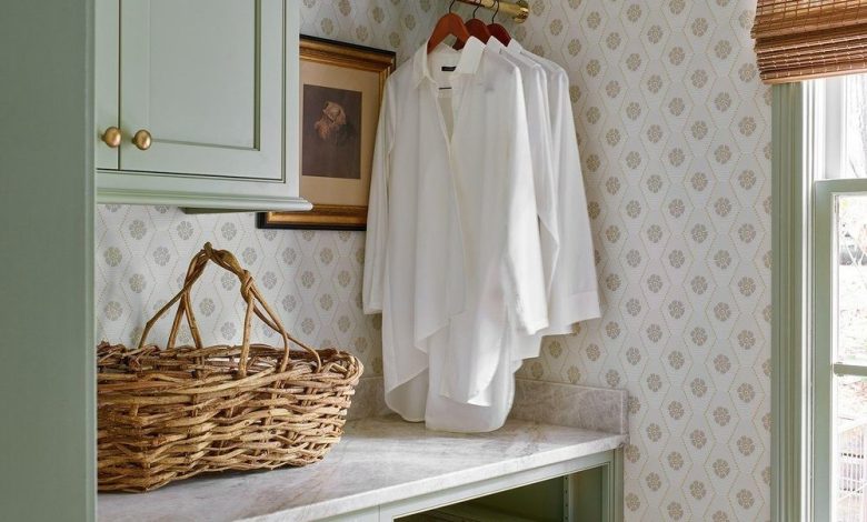 laundry hanging rod